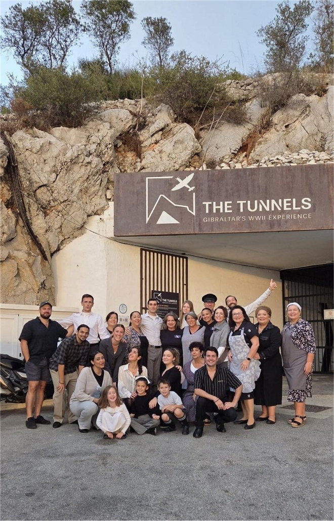 Outside tunnels arrive b